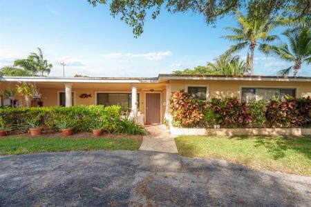 2121 NE 34th St, Lighthouse Point, Florida 33064