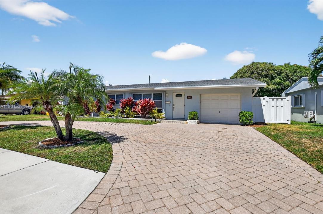 605 SE 8th Ave, Deerfield Beach, Florida 33441