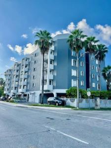 1010 NW 11th St 504, Miami, Florida 33136, USA