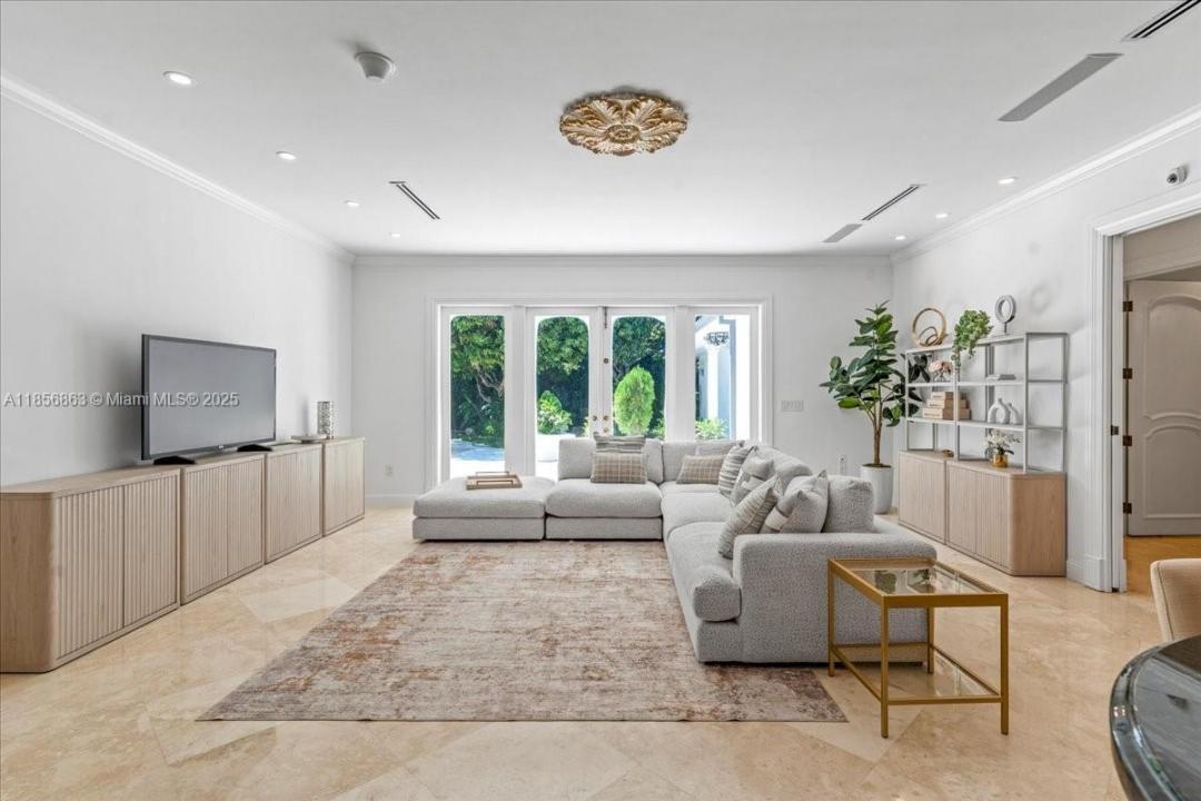 9400 Old Cutler Rd, Coral Gables, Florida 33156