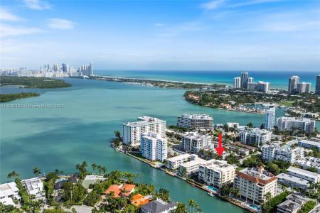 10180 W Bay Harbor Dr 3A, Bay Harbor Islands, Florida 33154, USA