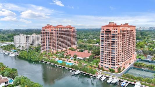 10 Edgewater Dr 4H, Coral Gables, Florida 33133, USA
