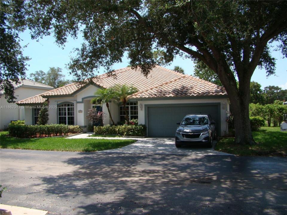 3502 Dunes Vista Dr, Pompano Beach, Florida 33069