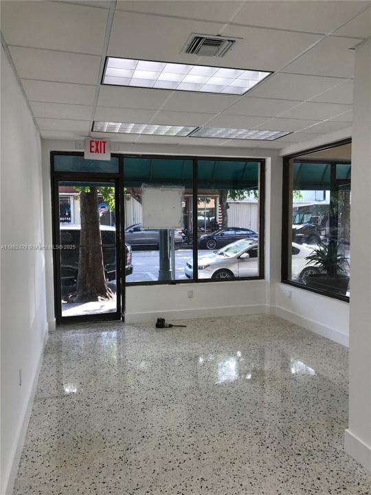 1101 SW 8th St Retail 1109, Miami, Flórida 33130, Estados Unidos