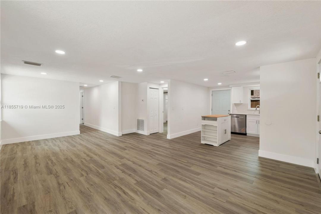 8319 N 14Th Street, Tampa, Florida 33604