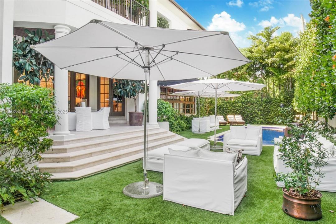 365 Gulf Rd, Key Biscayne, Florida 33149