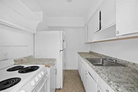 800 83rd St 1, Miami Beach, Florida 33141, USA