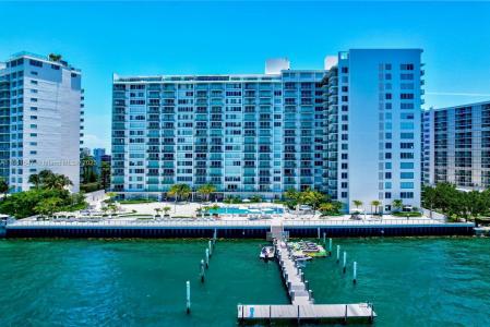 1000 West Ave 922, Miami Beach, Florida 33139, USA