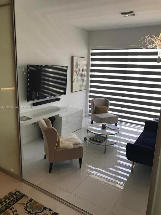 1045 NE 18th Ave 401, Fort Lauderdale, フロリダ 33304, アメリカ合衆国