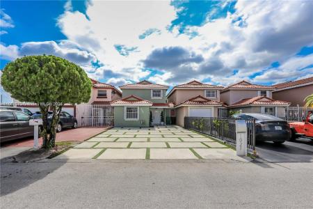 1021 SW 104th Ct 1, Miami, Florida 33174, USA