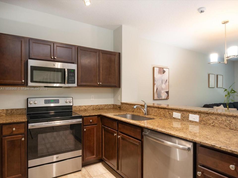 8138 SW 17th Ct, North Lauderdale, 플로리다 33068, 미국