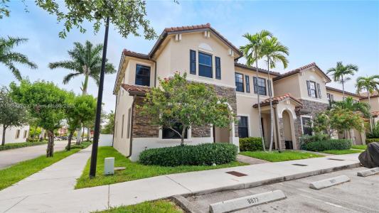8877 W 35th Ave, Hialeah, Florida 33018, USA