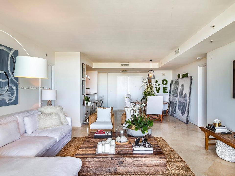 3400 SW 27th Ave 1005, Miami, Floride 33133, États-Unis