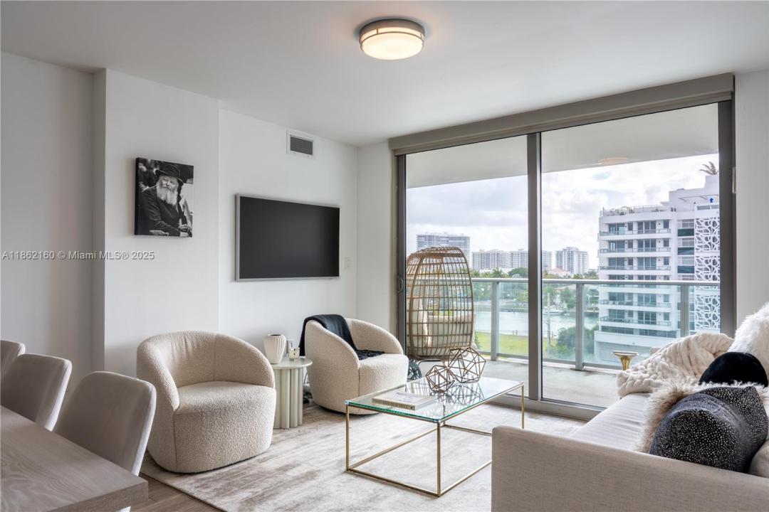 1025 92 St 706, Bay Harbor Islands, Flórida 33154, Estados Unidos