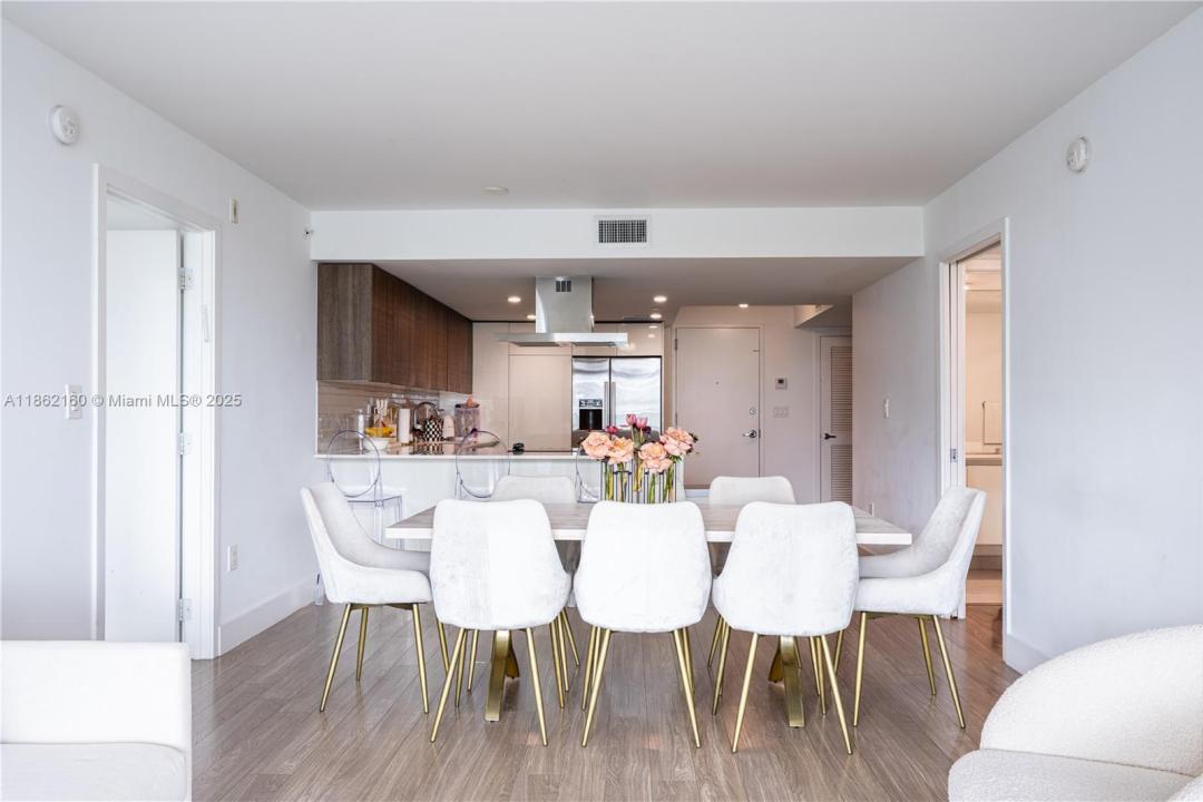 1025 92 St 706, Bay Harbor Islands, Flórida 33154, Estados Unidos