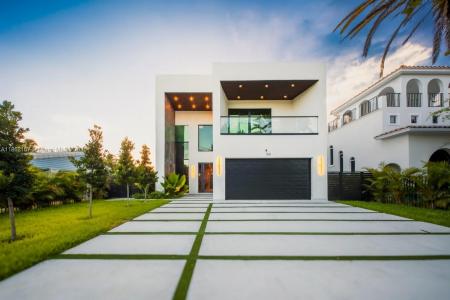 531 NE 10th Ave, Fort Lauderdale, Florida 33301, USA