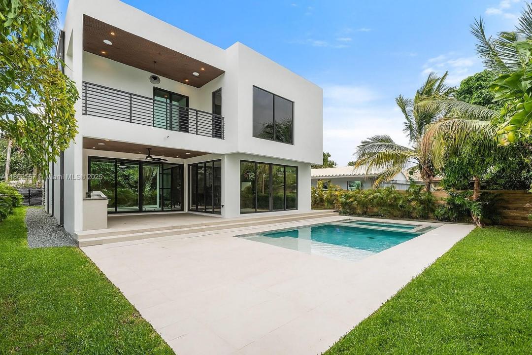 531 NE 10th Ave, Fort Lauderdale, Florida 33301