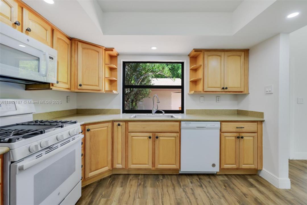 10516 SW 112th Ave, Miami, 佛羅里達州 33176, 美國