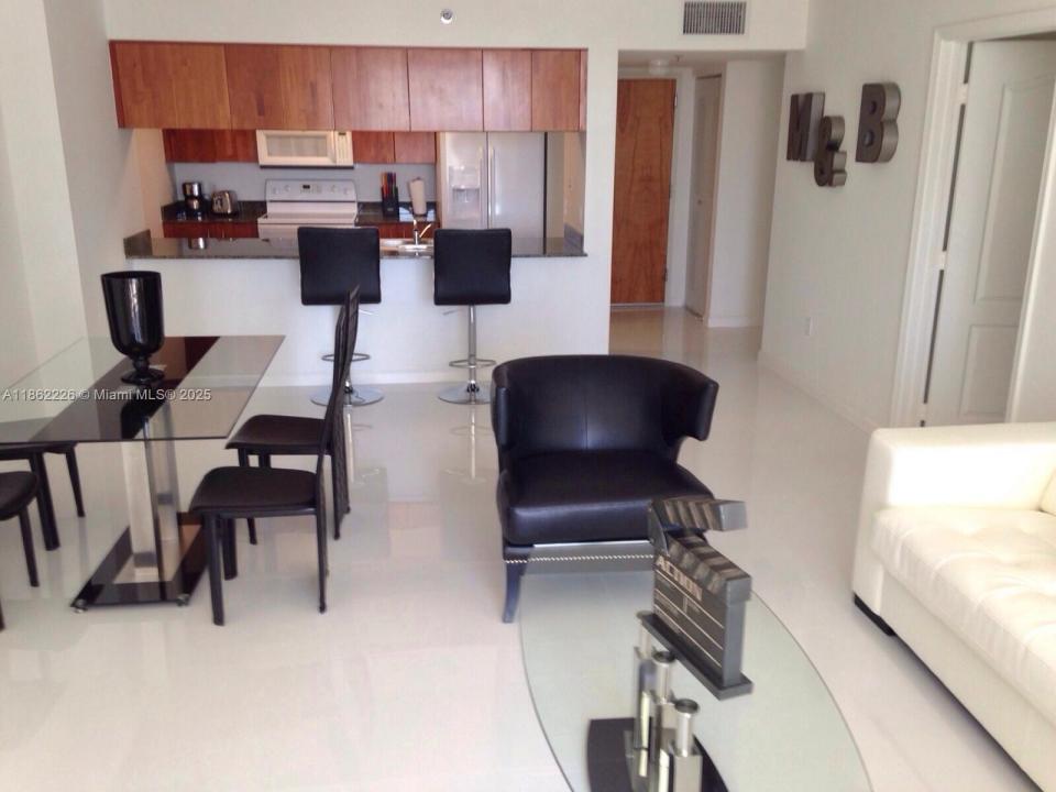 1200 Brickell Bay Dr 3121, Miami, Floride 33131, États-Unis