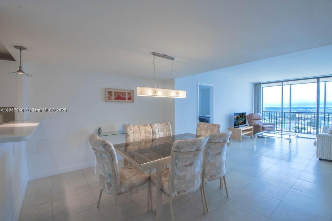 20335 W Country Club Dr 2410, Aventura, 佛罗里达州 33180, 美国