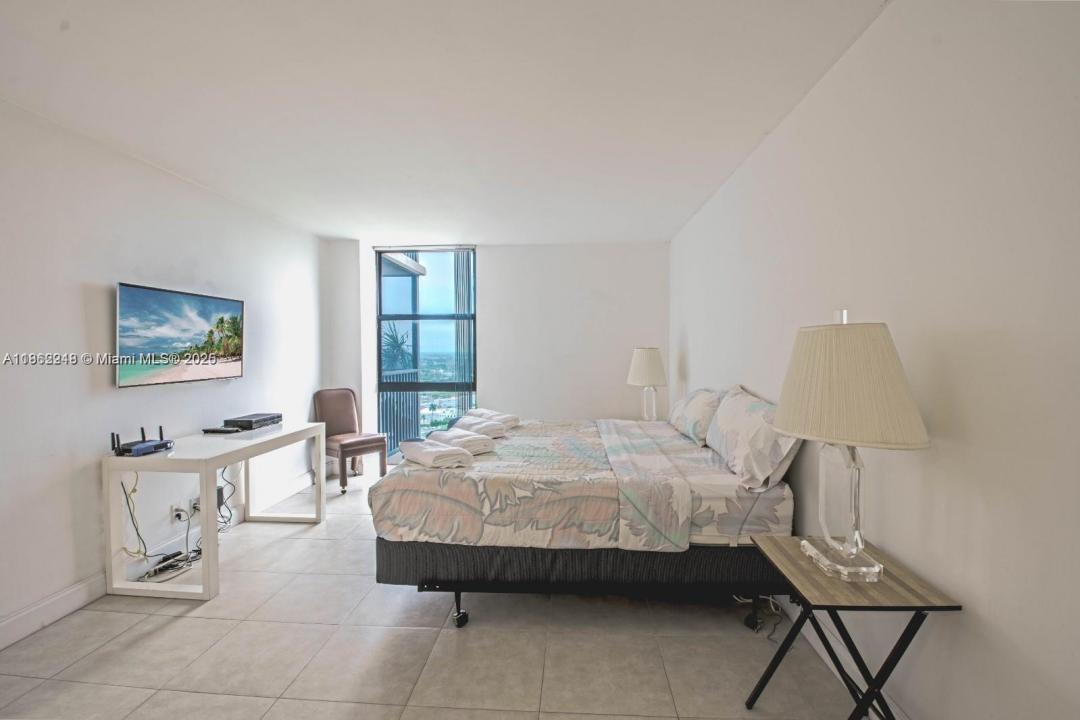 20335 W Country Club Dr 2410, Aventura, 佛罗里达州 33180, 美国