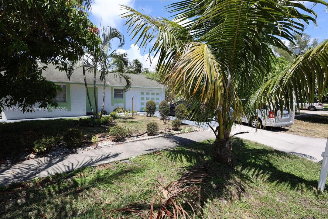 4641 NE 1st Ave, Deerfield Beach, Florida 33064