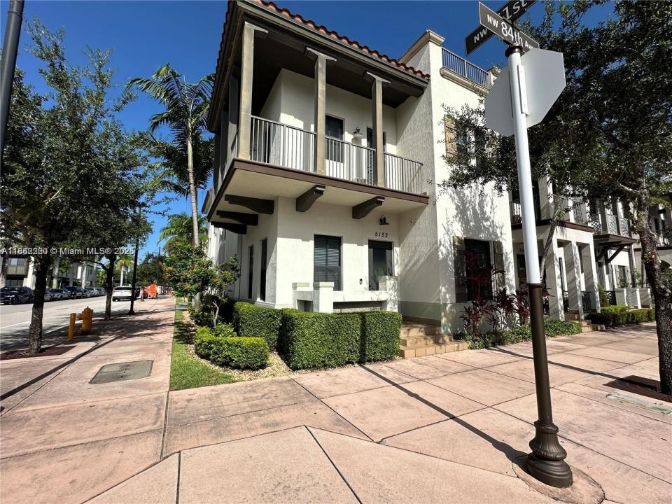 5152 NW 84th Ave ., Doral, Florida 33166