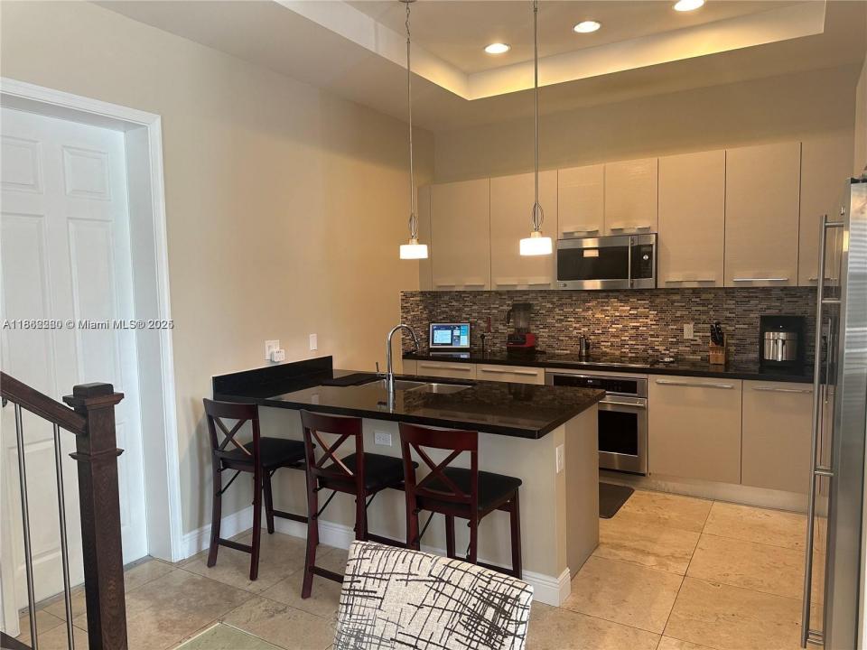 5152 NW 84th Ave ., Doral, Florida 33166