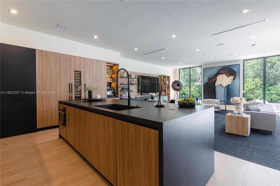 6003 SW 80th St, South Miami, Флорида 33143, Соединенные Штаты