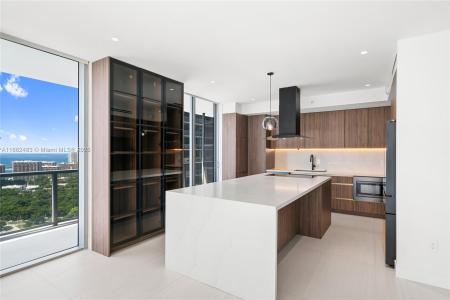 1111 SW 1st Ave 3719-N, Miami, Florida 33130, USA