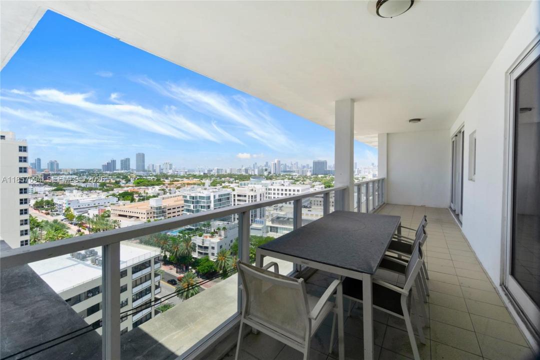100 Lincoln Rd PH14, Miami Beach, Floryda 33139, USA