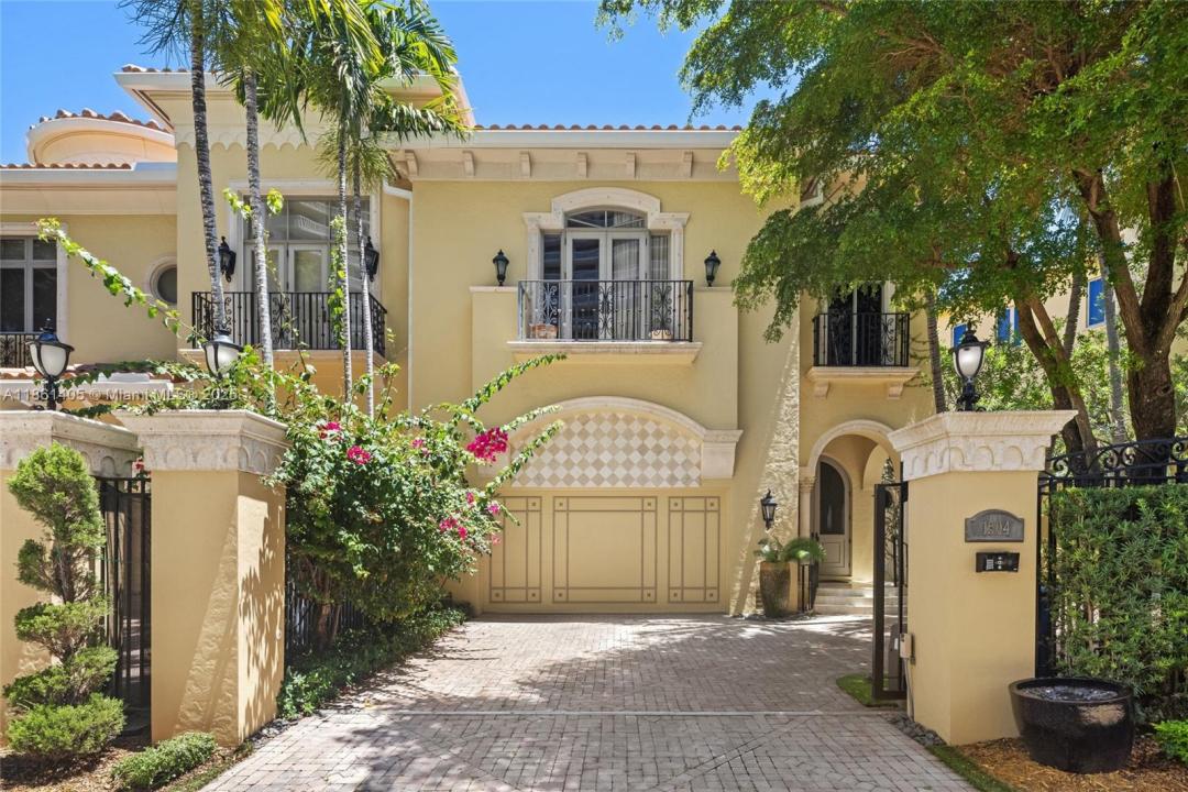 1504 Island Blvd, Aventura, Florida 33160, Estados Unidos