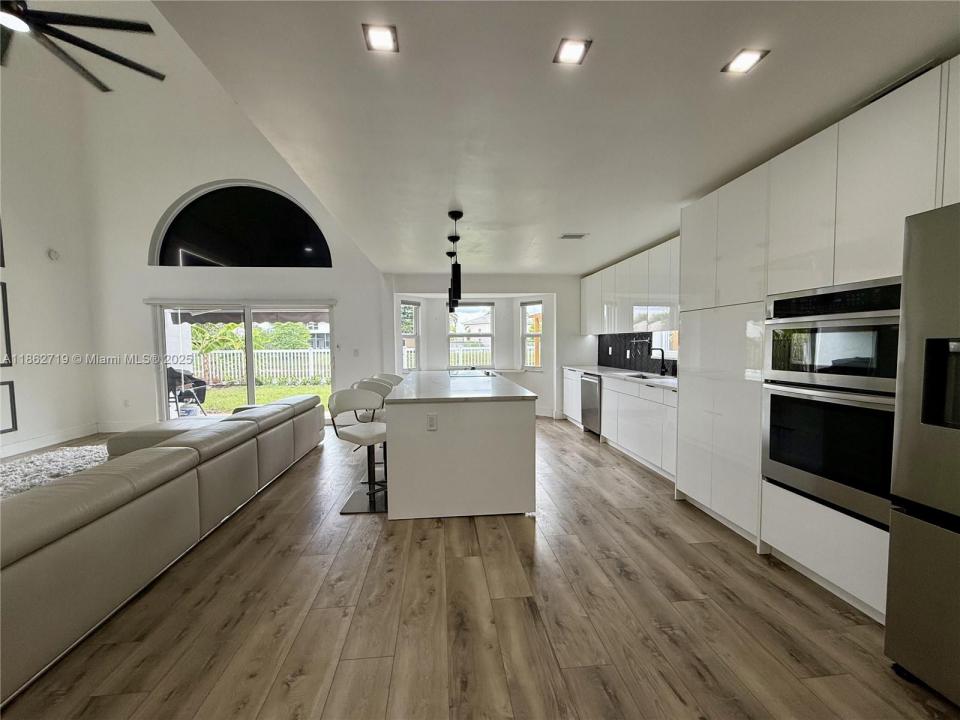 5511 NW 51st Ave, Coconut Creek, Florida 33073