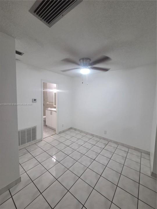 348 S Federal Hwy 5, Dania Beach, Florida 33004, Estados Unidos