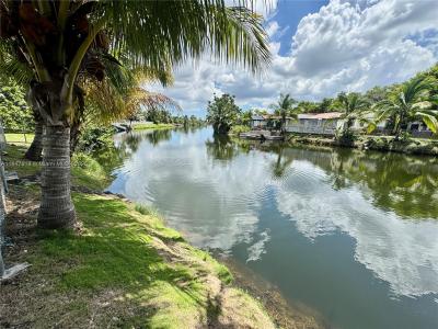 10450 SW 19th St, Miami, Florida 33165, USA