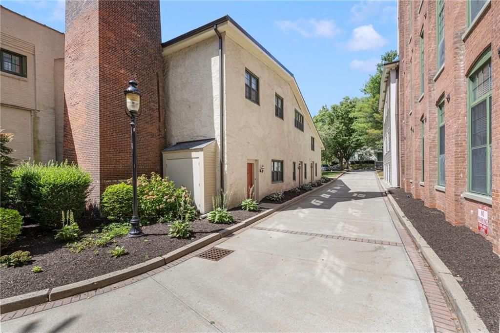21 Higgins Street 107, Smithfield, Rhode Island 02917