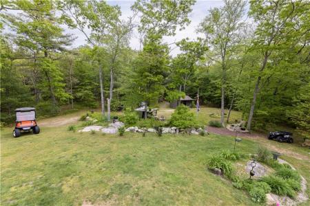 12 Hillside Drive, Charlestown, Rhode Island 02813, Estados Unidos