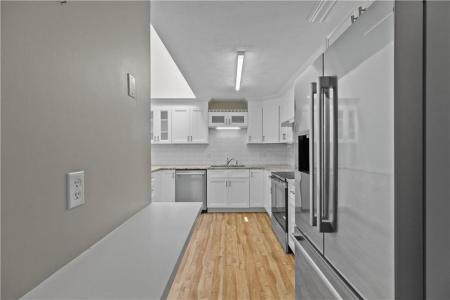 6 Fox Run Road, Portsmouth, Rhode Island 02871