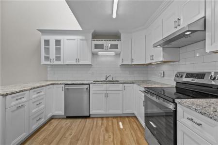 6 Fox Run Road, Portsmouth, Rhode Island 02871
