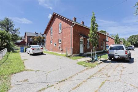 8 Lawrence Street, Cumberland, Rhode Island 02864, Stati Uniti