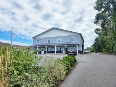 2451 East Main Road 3, Portsmouth, Massachusetts 02781, USA