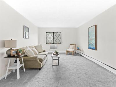 132 Hoffman Avenue 207, Cranston, Rhode Island 02920, Stati Uniti