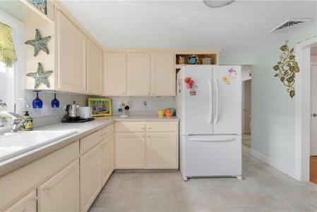 127 Greenville Road, North Smithfield, Rhode Island 02896, USA