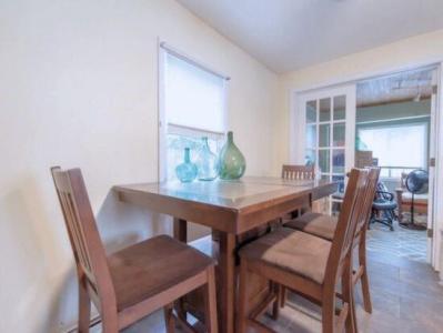 45 Van Zandt Avenue, Warwick, Rhode Island 02889