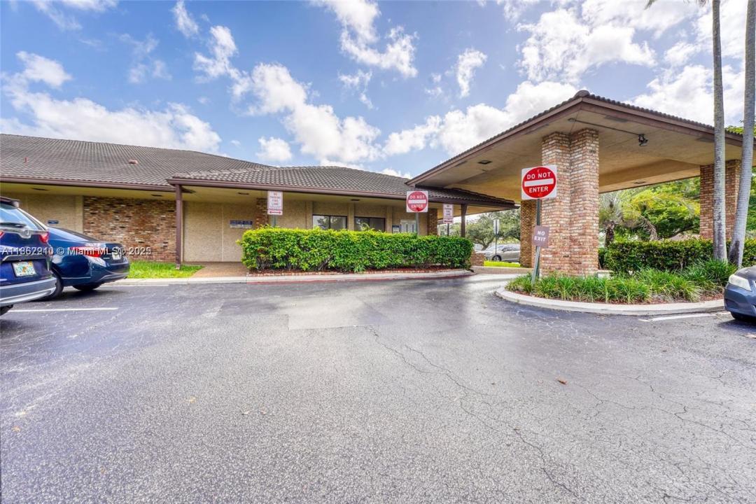 333 NW 70th Ave 120B, Plantation, Flórida 33317, Estados Unidos