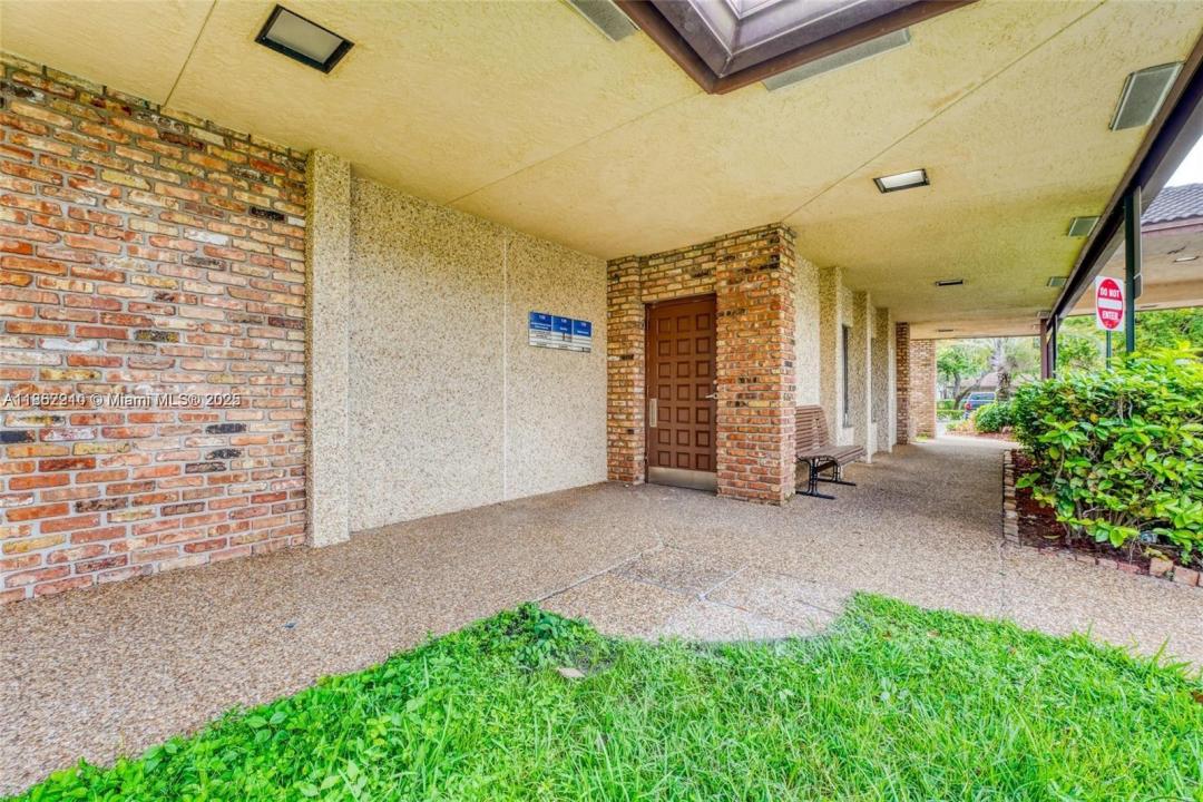 333 NW 70th Ave 120B, Plantation, Flórida 33317, Estados Unidos