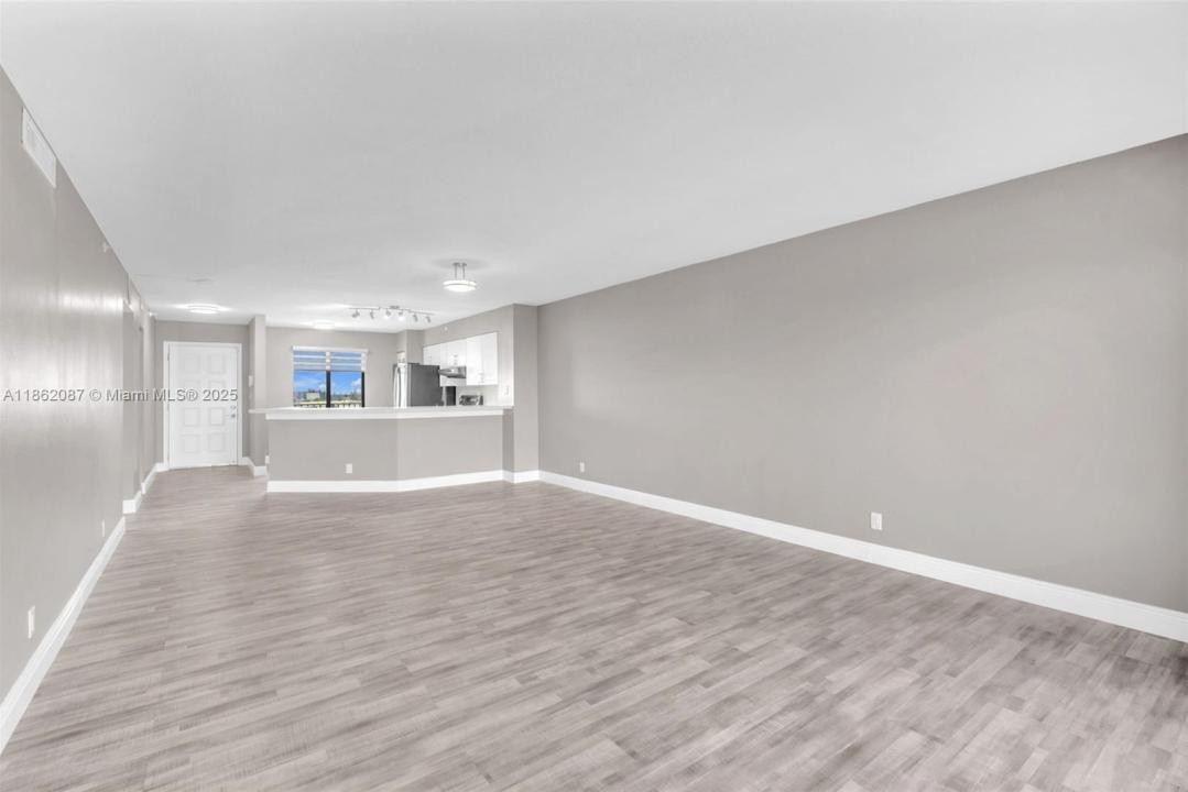 2112 S Cypress Bend Dr 802, Pompano Beach, 佛罗里达州 33069, 美国
