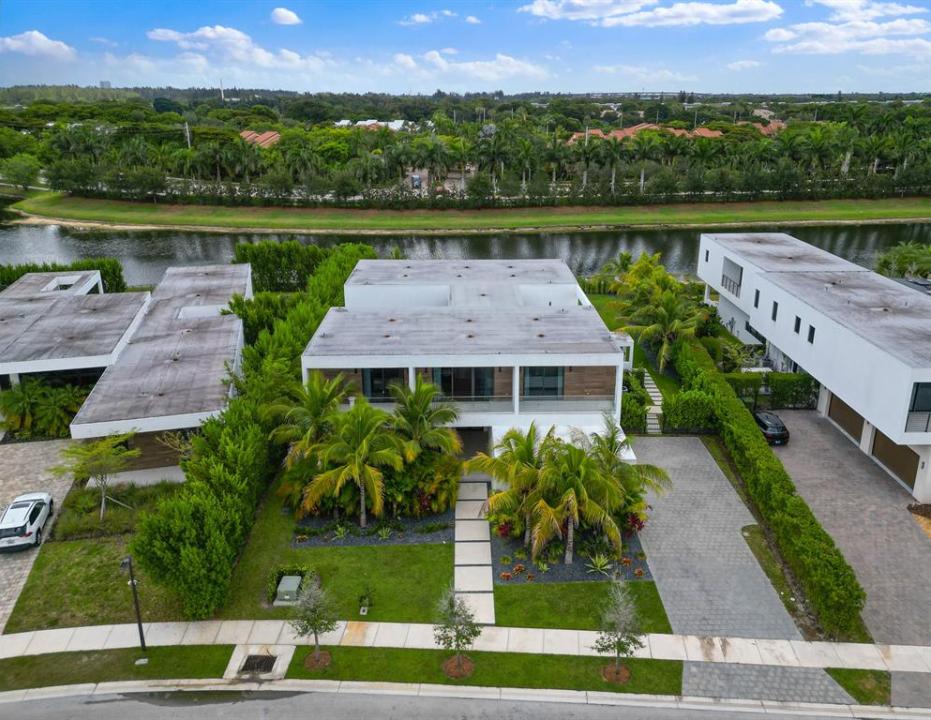 16529 Botaniko Dr N, Botaniko, Weston, Florida 33326