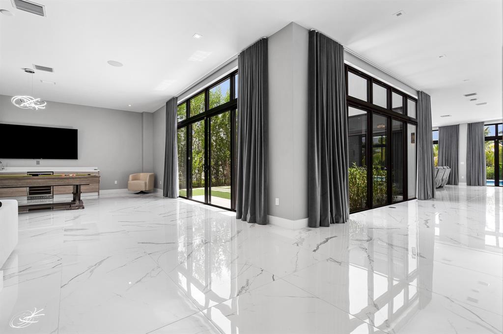 16529 Botaniko Dr N, Botaniko, Weston, Florida 33326