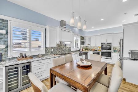 311 N Surf Rd 311, Hollywood, Florida 33019